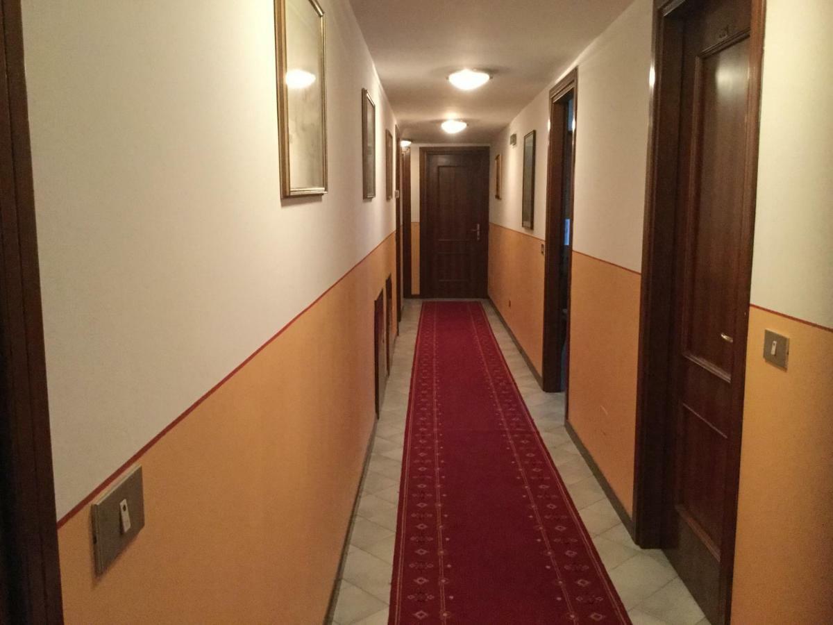 Albergo Ciori أسياجو المظهر الخارجي الصورة