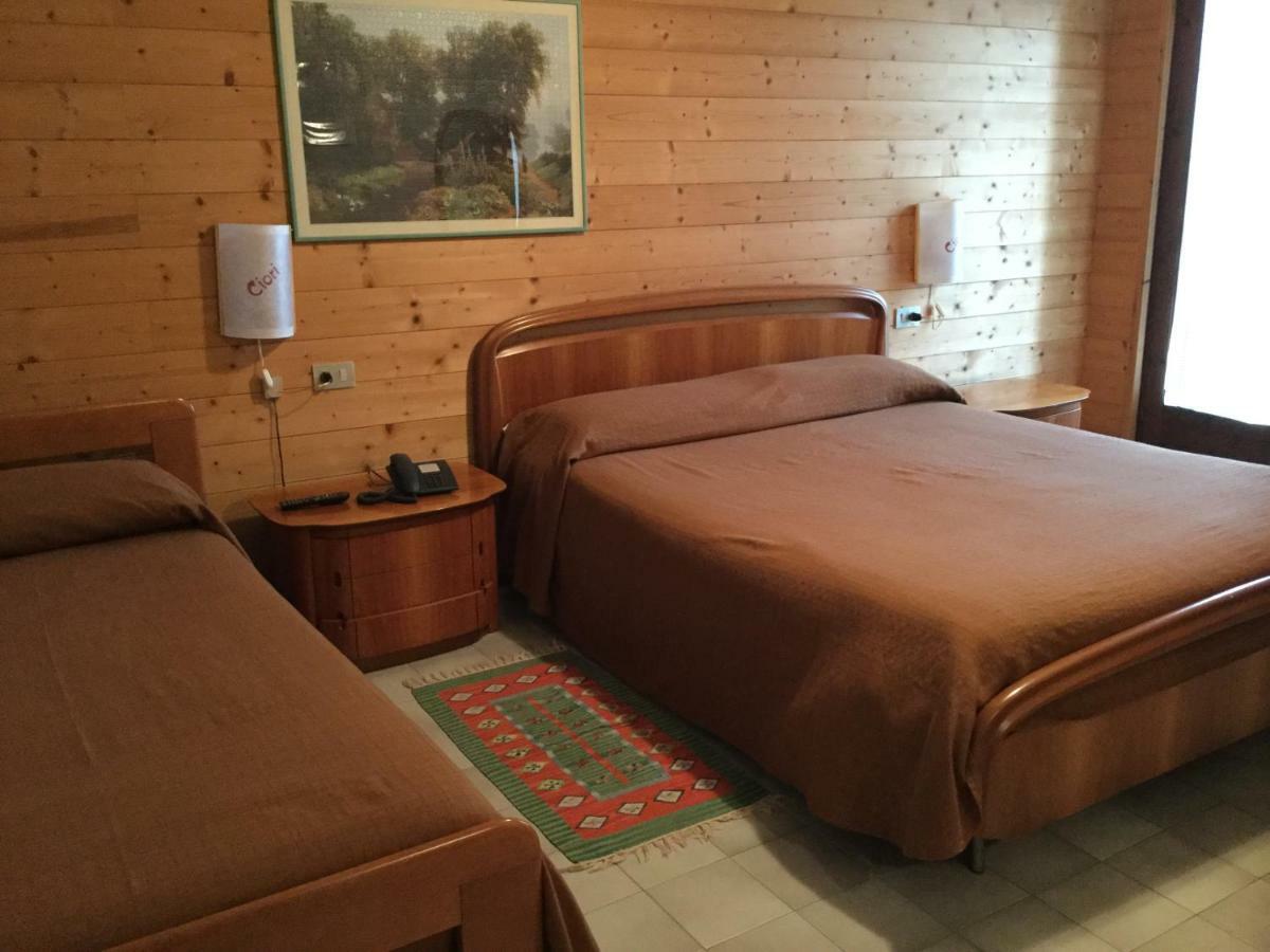 Albergo Ciori أسياجو المظهر الخارجي الصورة